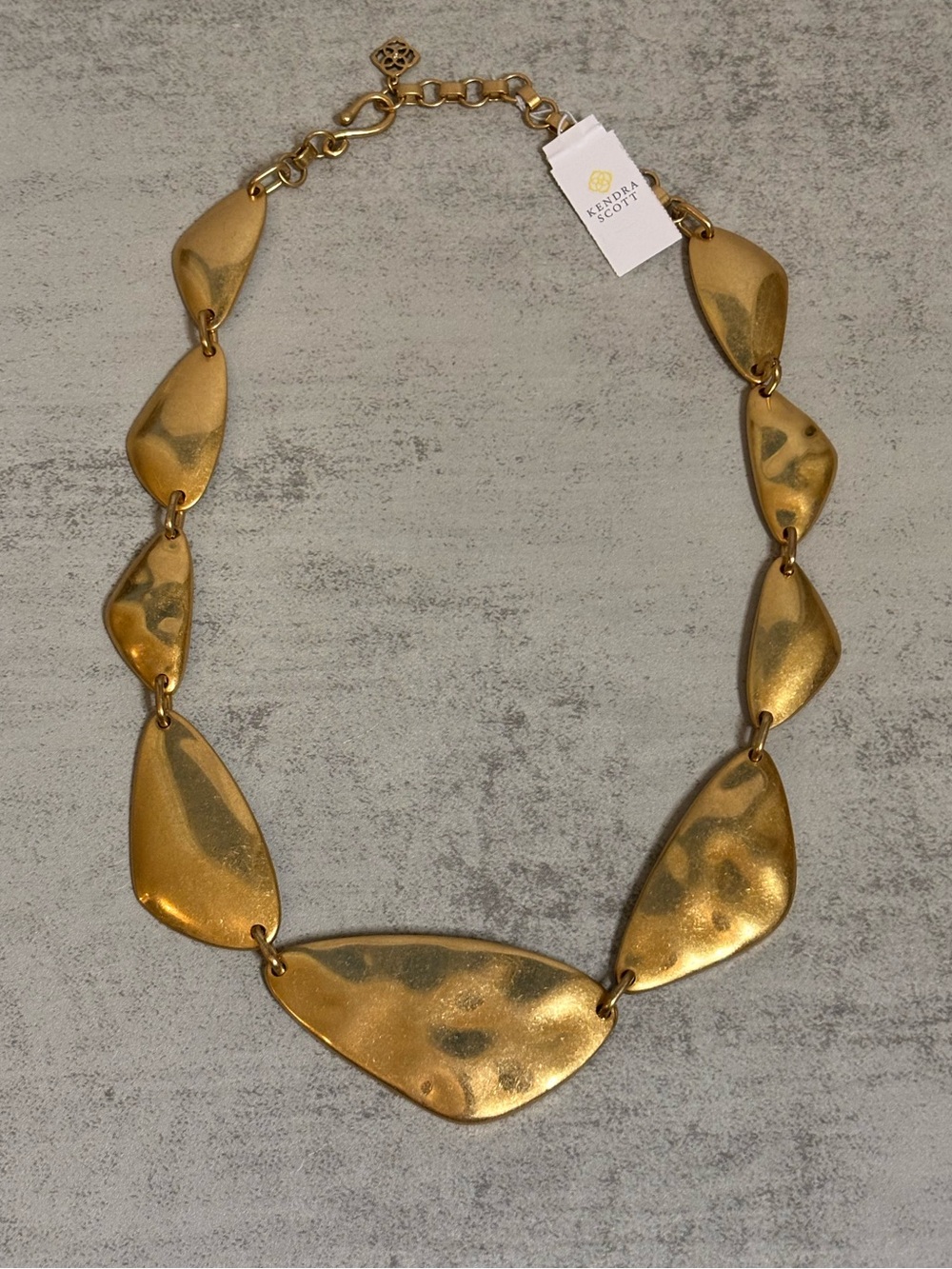 Kendra Scott Kira Statement Necklace in Vintage Gold